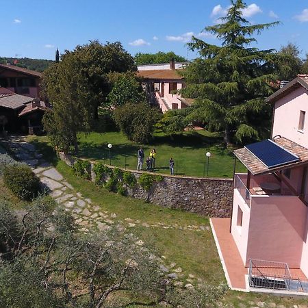 Agriturismo Poggio Corbello La Pesta Exterior foto